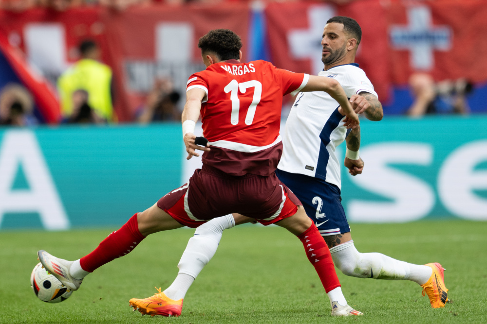 的差距仍在 的差距仍在