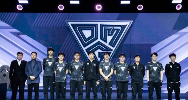 球队在当地 球队在当地